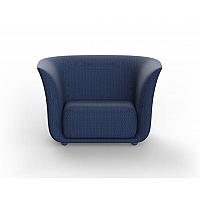 Suave lounge armchair